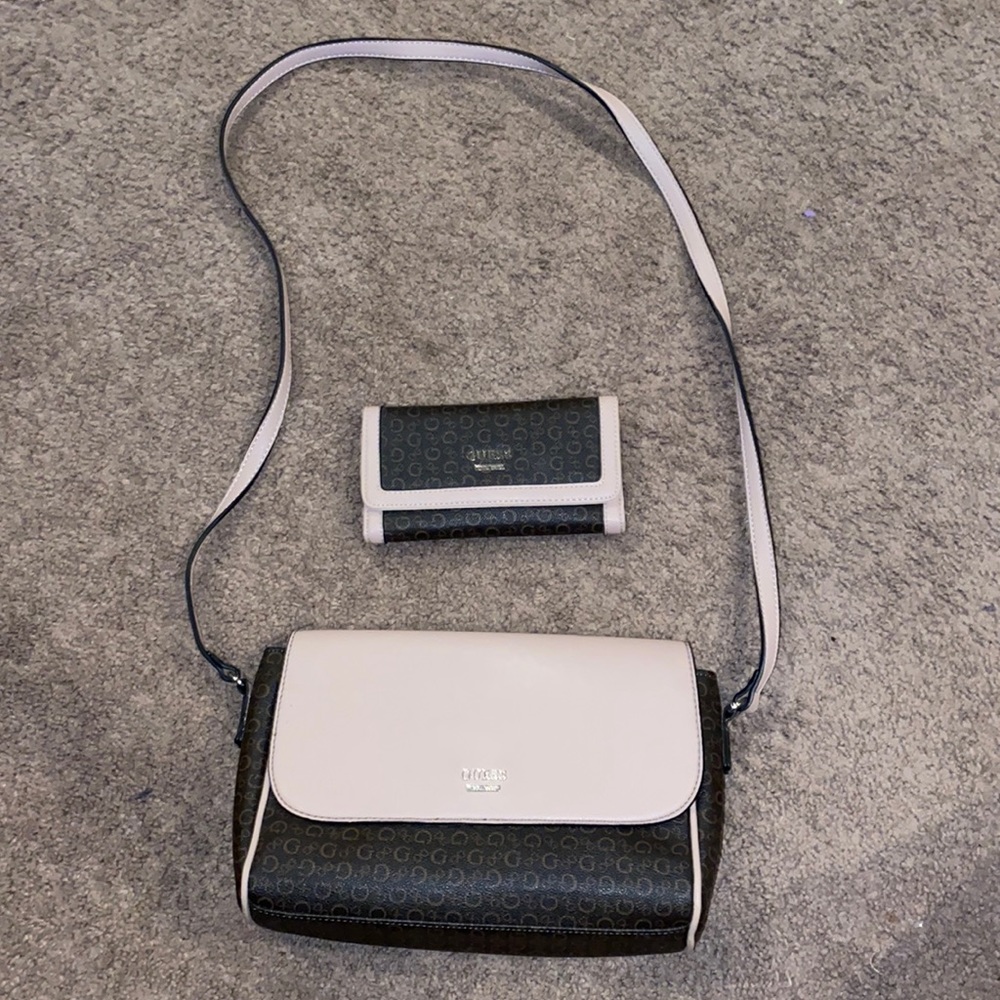 Guess matching crossbody and wallet.